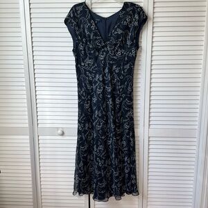 Chaps 14 Sleeveless Navy Blue Floral Chiffon V-Neck Midi Dress